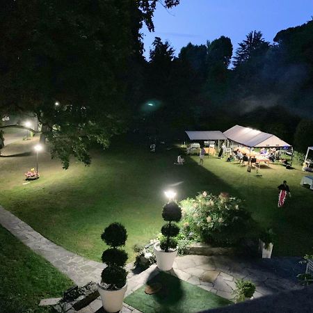 "La Selvetta" Bed And Breakfast Buguggiate Kültér fotó