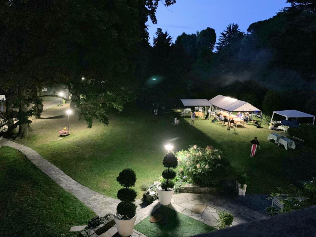 "La Selvetta" Bed And Breakfast Buguggiate Kültér fotó