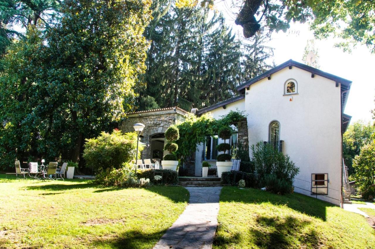 "La Selvetta" Bed And Breakfast Buguggiate Kültér fotó