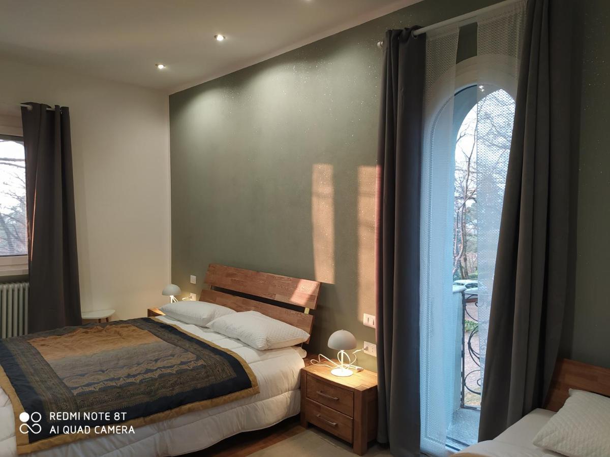 "La Selvetta" Bed And Breakfast Buguggiate Kültér fotó