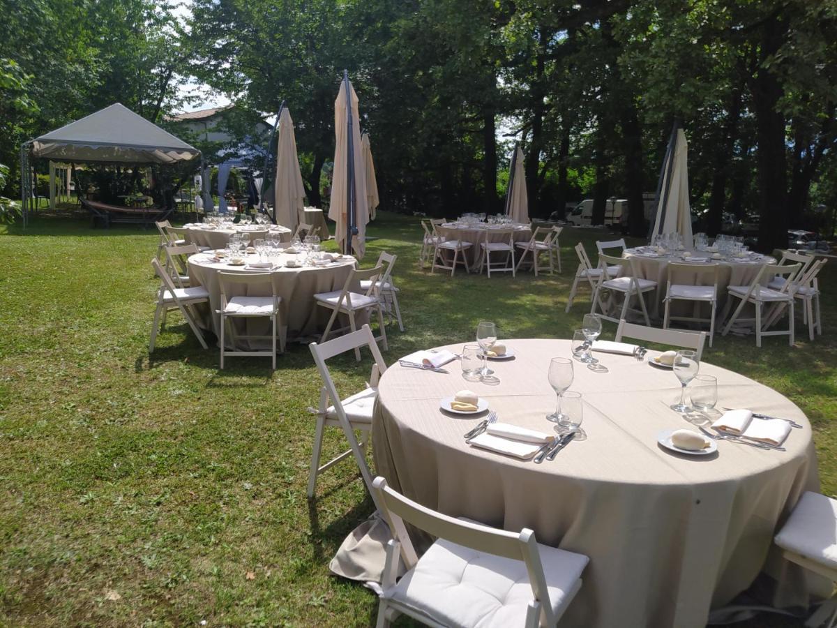 "La Selvetta" Bed And Breakfast Buguggiate Kültér fotó