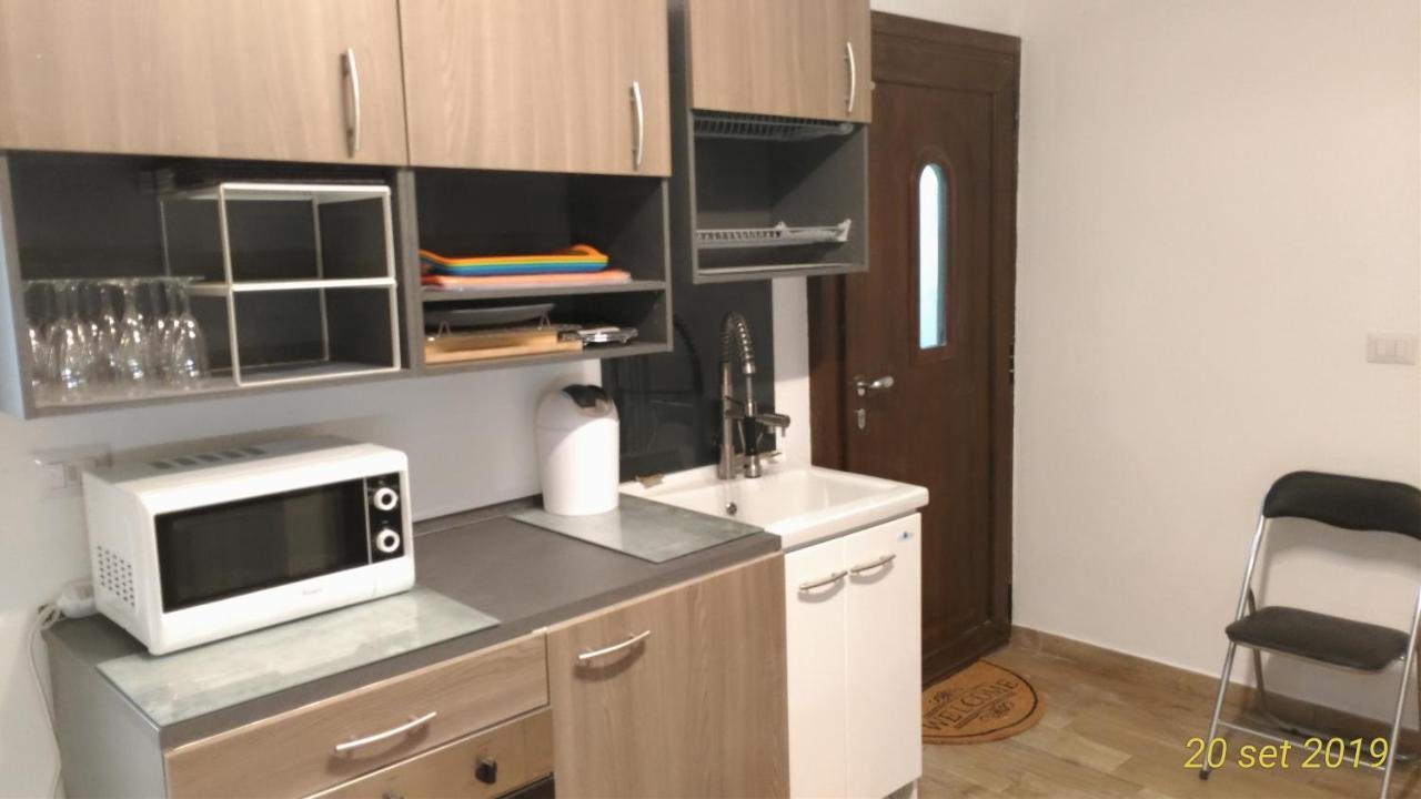 "La Selvetta" Bed And Breakfast Buguggiate Kültér fotó