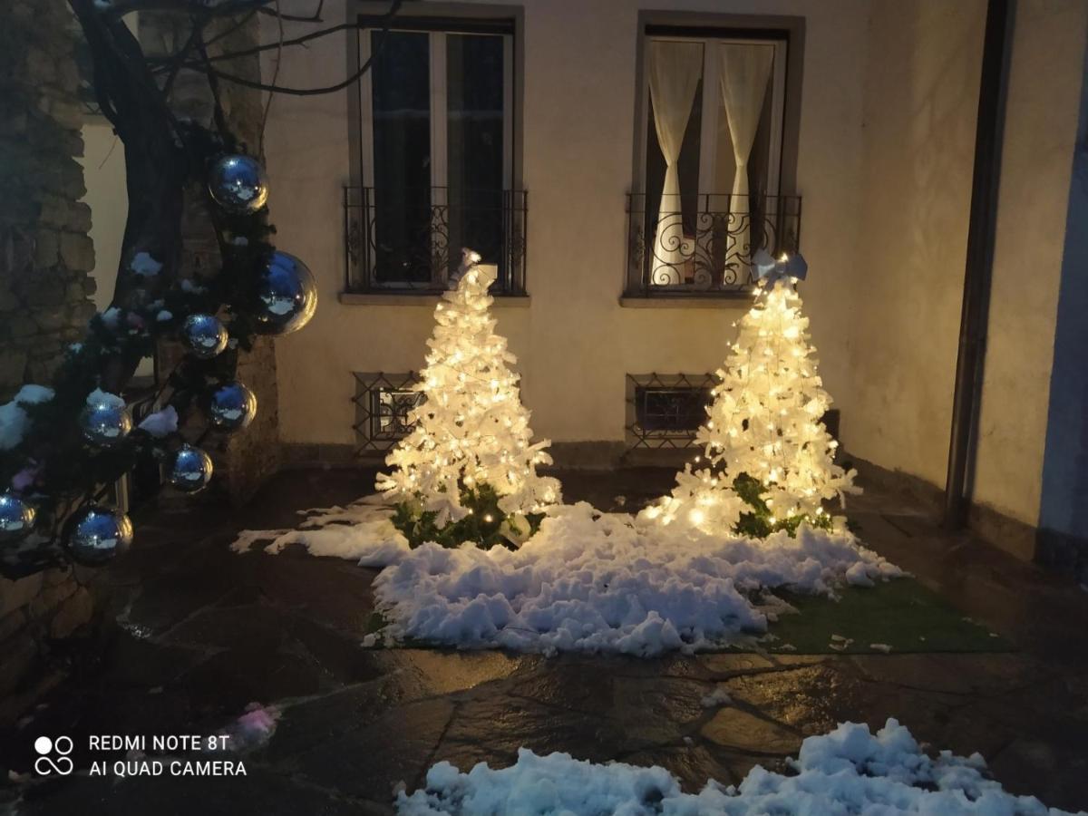 "La Selvetta" Bed And Breakfast Buguggiate Kültér fotó