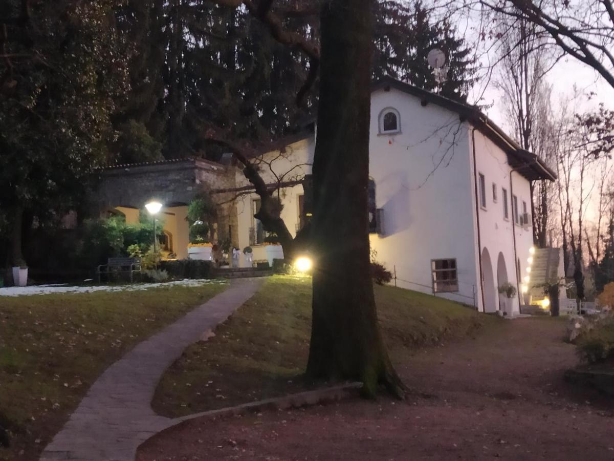 "La Selvetta" Bed And Breakfast Buguggiate Kültér fotó