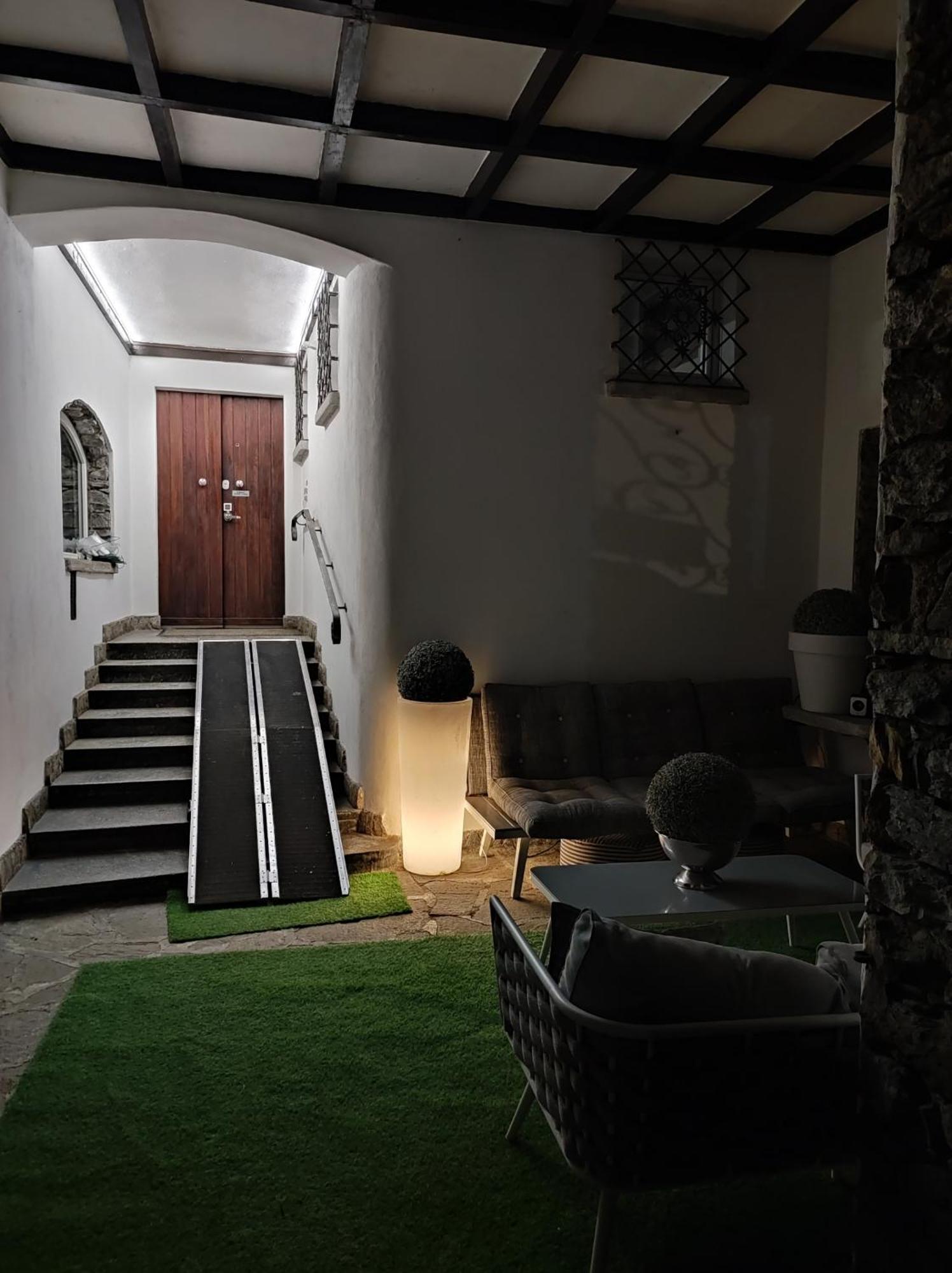 "La Selvetta" Bed And Breakfast Buguggiate Kültér fotó